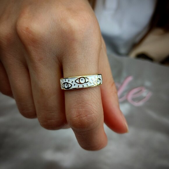 Eye of Reason Enamel Ring - Picture 1 of 4